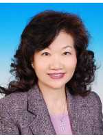 Real Estate Agent Gloria Kwang