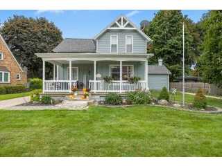 Property at 14 E 32nd Street