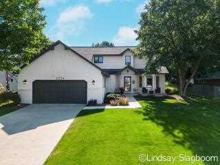 Property at 6534 Crownpointe Drive SW