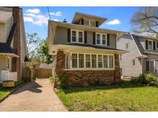 Property at 516 Storrs Street SE